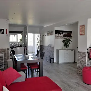  Apartment Albufeirasun, Arrive As A Guest Leave As A Friend.